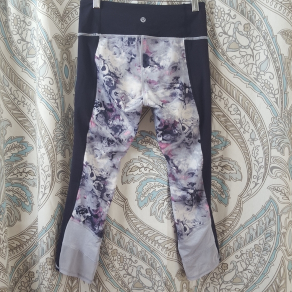 Lululemon If You're Lucky Crop - Picture 4 of 9